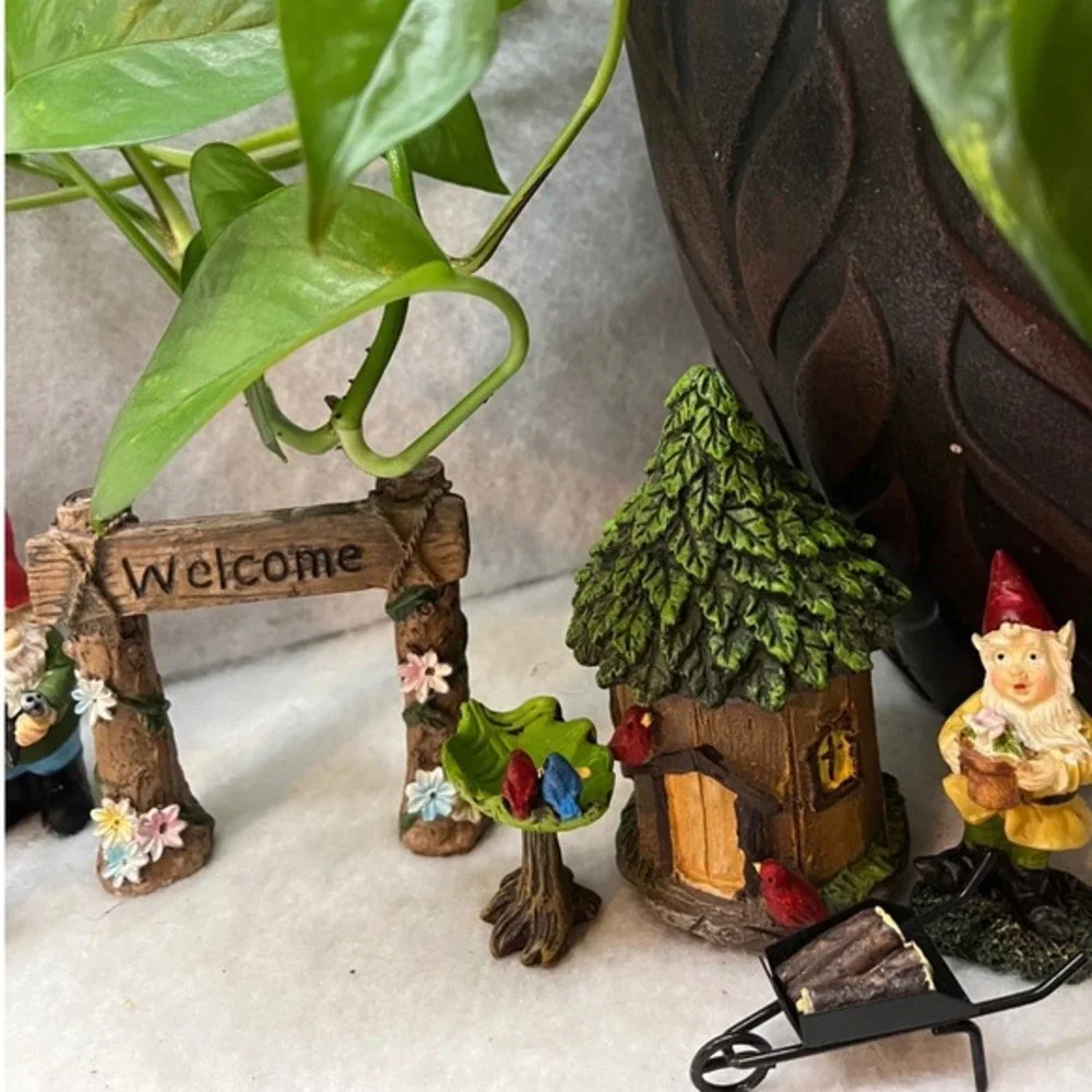 Unbranded 11pc Fairy Garden Gnome Set Multicolor Excellent Whimsical Decor - Picture 4 of 7